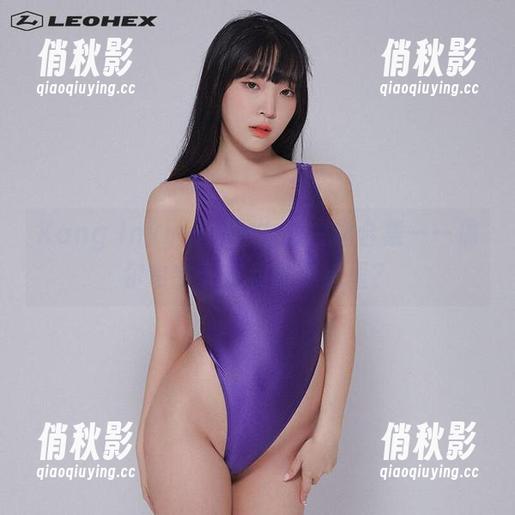 Kang Inkyung的古怪白裙合集——偶尔也会卡在我的思绪里？